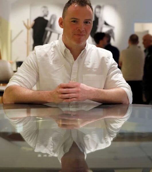 Prev Gallery