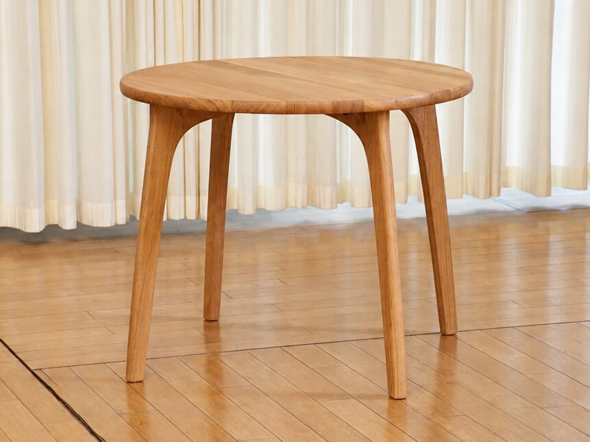 Eabha Round Table