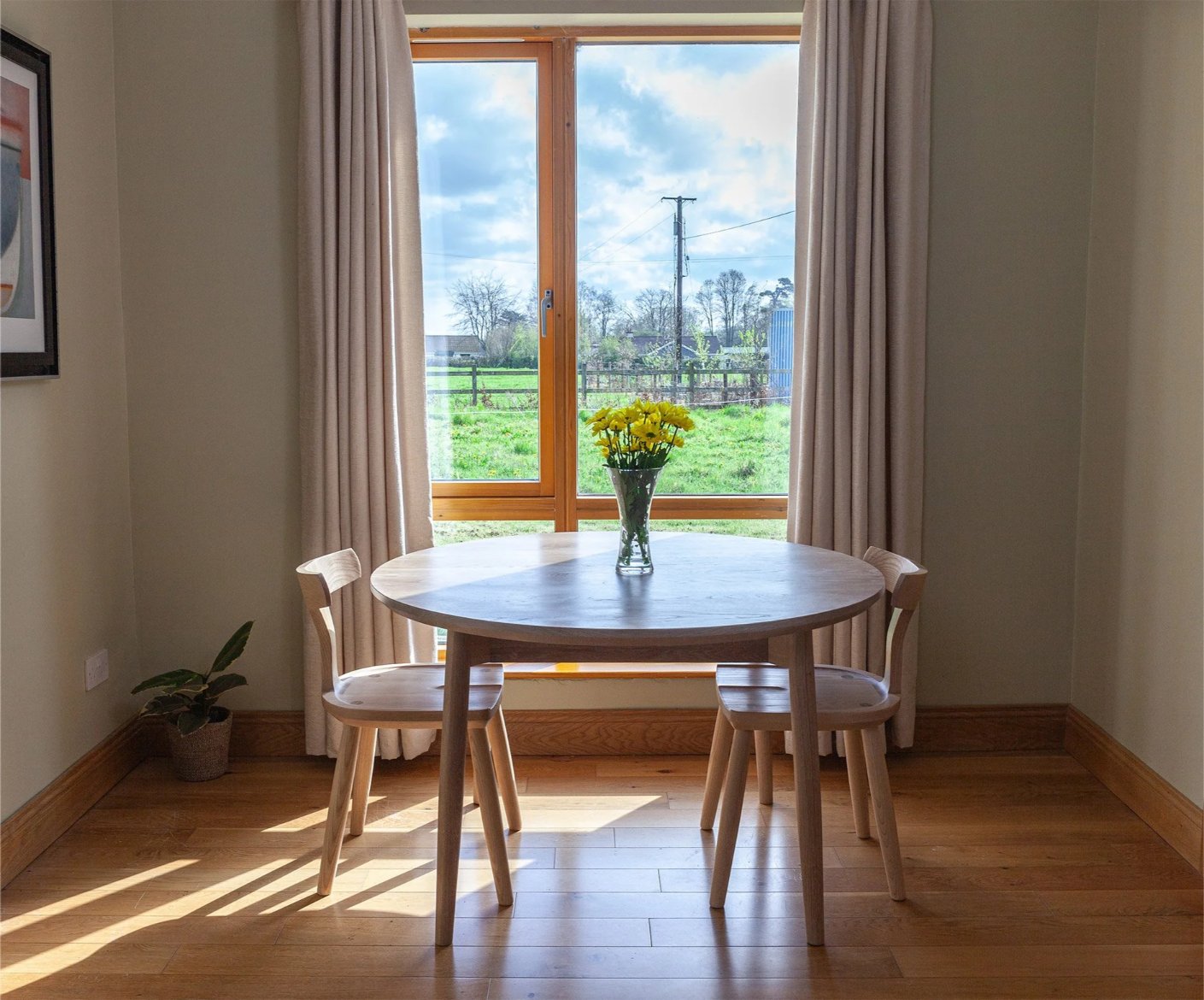 Orca Table